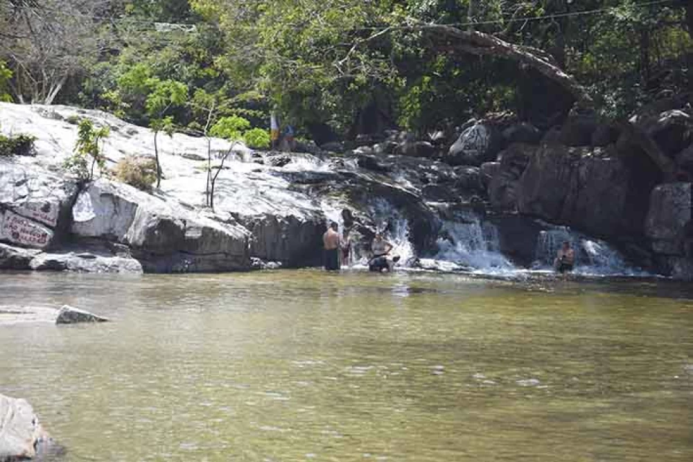 Bonda River: Santa Marta, Colombia