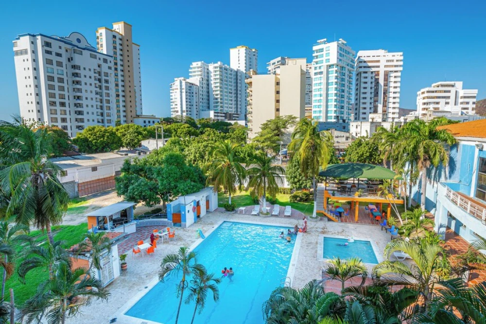 Hotel Palmarena Plaza