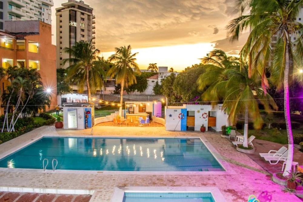 Hotel Palmarena Plaza