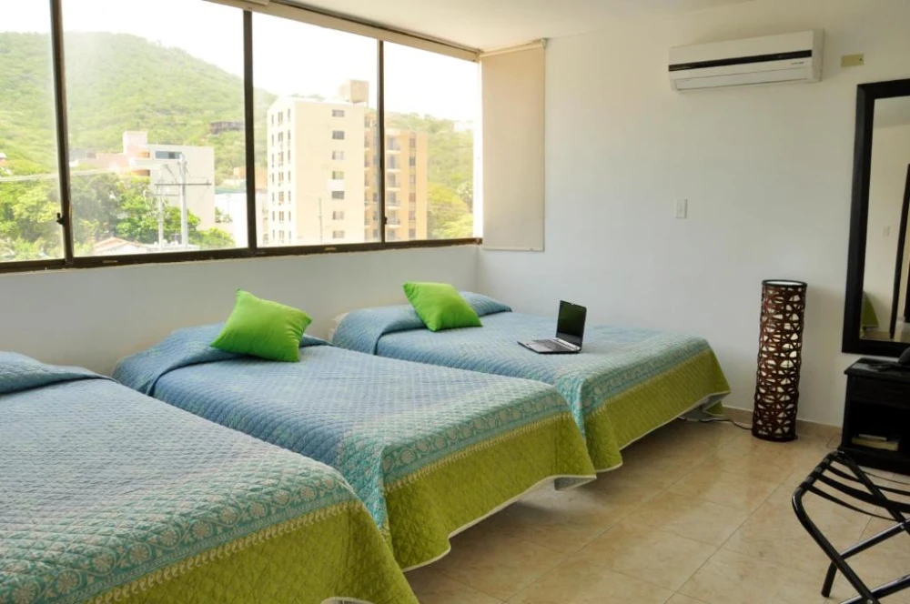 Hotel Axis Inn