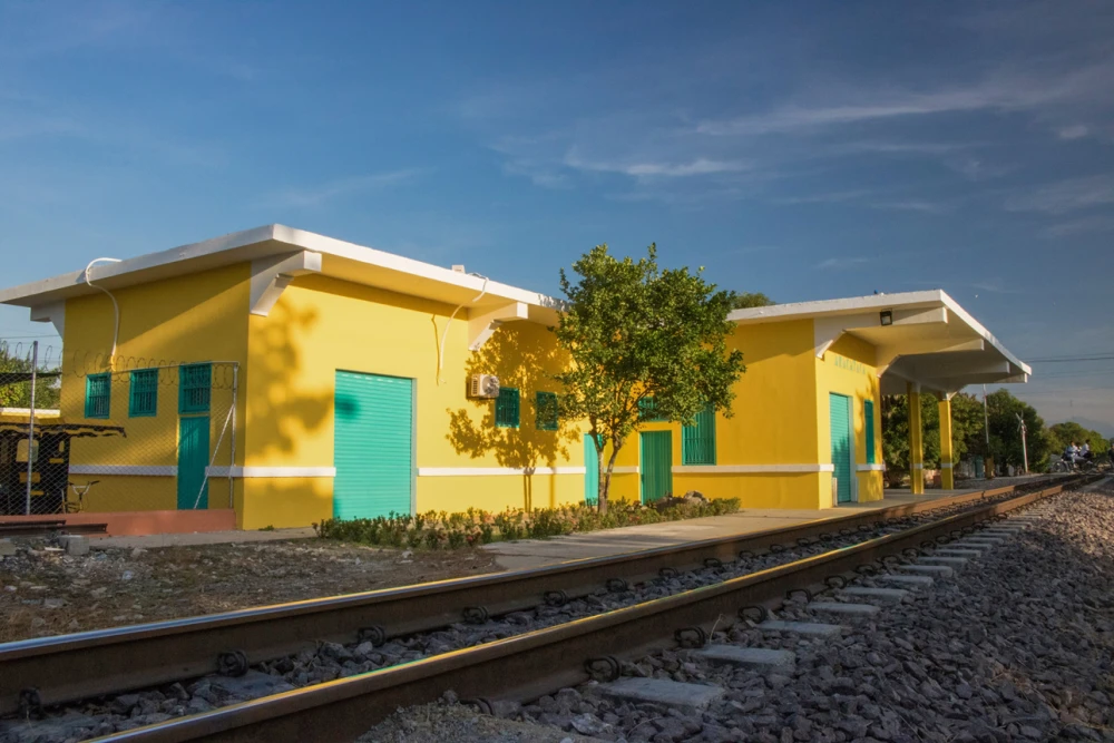 Macondo Travel Eu